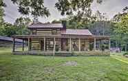 Lainnya 4 Restored Buchanan Log Cabin - Built in the 1700s!