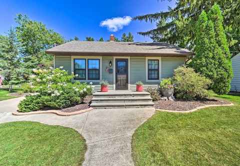 Lain-lain Modern Home w/ Backyard, 1 Mi to Dtwn Sturgeon Bay