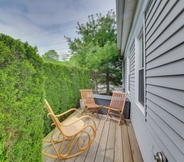 Others 5 Rockland Home w/ Deck 5 Mins to Historic Downtown!