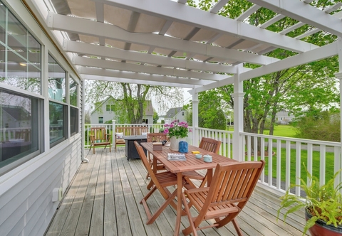 Others Rockland Home w/ Deck 5 Mins to Historic Downtown!