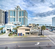 Others 2 Cozy Condo w/ Balcony & Ocean View: Walk to Beach!