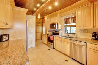 其他 4 Lakefront Home w/ Game Room, Kayaks, & Fire Pit