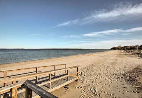 其他 Walk to Beach: Long Island Wine Country Home!