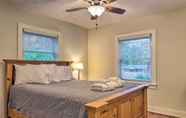 Lainnya 7 Cute & Cozy Hendersonville Getaway w/ Yard!