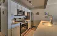 Others 3 Modern Couples Condo w/ Loft + Wheeler Peak View!