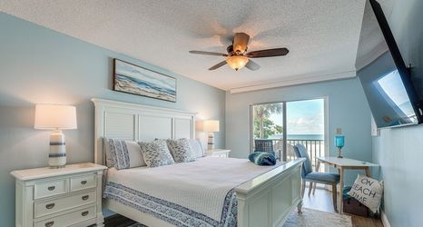 Lainnya 2 Beachfront Redington Shores Condo w/ Pool!