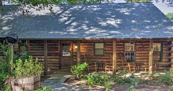 Others Secluded Cabin w/ Spacious Kitchen & Dining Area!