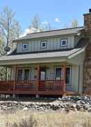 Imej utama Moose Crossing Cabin on 2 Private Acres w/ Trails!