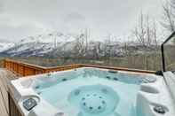Others Alaskan Mountain Gem With Private Hot Tub & Gym!