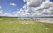 Others 3 Lakeside Silver Springs Cabin w/ On-site Boat Ramp