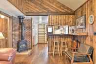 Others Cozy Log Cabin Escape In the Heart of Creede!