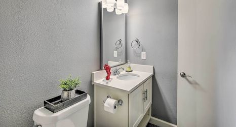 其他 2 North Texas Home w/ Yard Near Frisco Star!