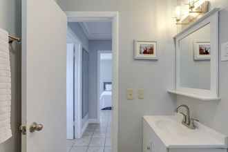 Others 4 Pet-friendly Palm Beach Pad - 1 Mi to the Ocean!