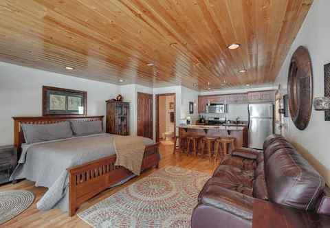 อื่นๆ Cozy Streamside Studio - 2 Mi to Taos Ski Resort!