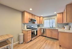 Khác 7 Pet-friendly Seattle Townhome < 1 Mile to Lake!