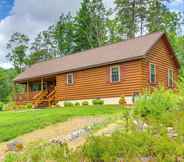 Others 6 Upscale Wardensville Cabin w/ Deck and Hot Tub!