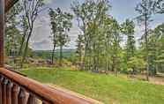 Lainnya 5 Upscale Wardensville Cabin w/ Deck and Hot Tub!