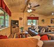 Others 4 Upscale Wardensville Cabin w/ Deck and Hot Tub!