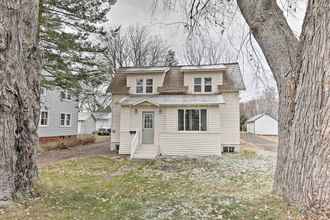Others 4 Charming Home < One Block to Lake Superior!