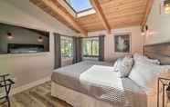 Lain-lain 2 Luxury Chalet w/ Mtn Views: 3 Mi to Mt Rose Ski!