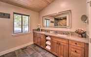 Lain-lain 3 Luxury Chalet w/ Mtn Views: 3 Mi to Mt Rose Ski!