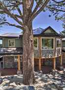 Imej utama Luxury Chalet w/ Mtn Views: 3 Mi to Mt Rose Ski!