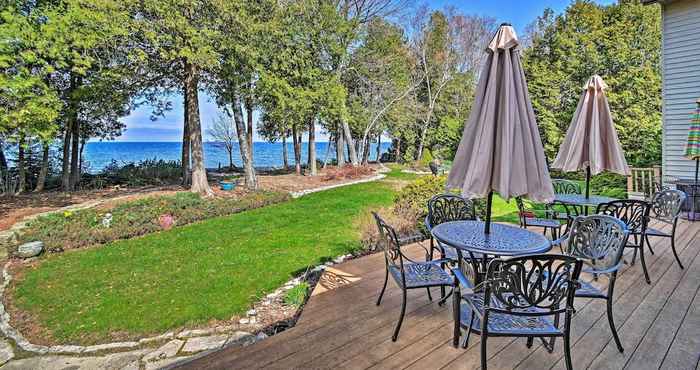 Others Sturgeon Bay Hideaway w/ Direct Water Access!