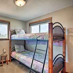 Interior 1 Updated Farmhouse w/ Deck on Central Oregon Canal!, Central Oregon Community College Hotels