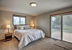 其他 6 Updated Farmhouse w/ Deck on Central Oregon Canal!