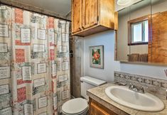 其他 2 Updated Farmhouse w/ Deck on Central Oregon Canal!