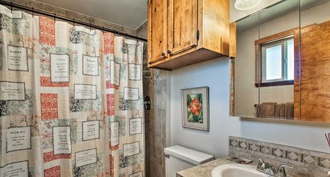 其他 2 Updated Farmhouse w/ Deck on Central Oregon Canal!