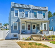 อื่นๆ 4 Charming Baltimore Home w/ Deck & Fire Pit!