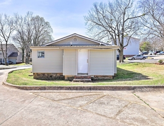 อื่นๆ 2 Idyllic Fayetteville Home - Walk to UA Campus!