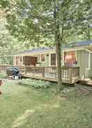 Imej utama 'pine Cottage' Duplex w/ Deck: Walk to State Park!