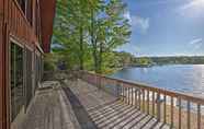 อื่นๆ 2 Lake Bonaparte Fins & Feathers Lodge W/deck & Dock
