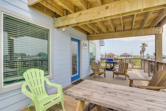 Khác 4 3BR Coastal Home ~ Less Than 1/4 Mile to Beach!