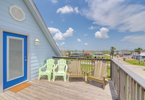 Others 3BR Coastal Home ~ Less Than 1/4 Mile to Beach!