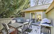 Others 6 Centrally Located Mt Shasta Home w/ Deck!