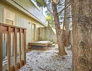 Others 2 Centrally Located Mt Shasta Home w/ Deck!