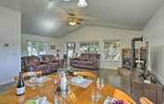 Others 4 Centrally Located Mt Shasta Home w/ Deck!