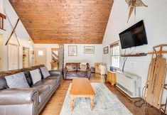Others 5 Rustic Intervale Hideaway w/ Deck & Wooded Views!