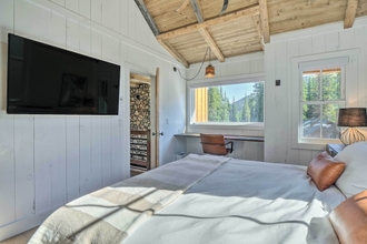 Others 4 Custom-built Luxury Cabin: 8 Mi to Slopes!