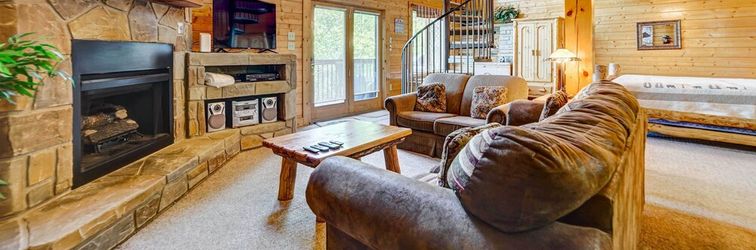 其他 Gatlinburg Studio + Loft Cabin: Hot Tub, Fire Pit!