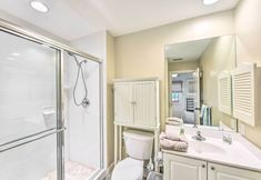 Others 3 7 Mi to Beach: Bluffton Cottage w/ Furnished Patio