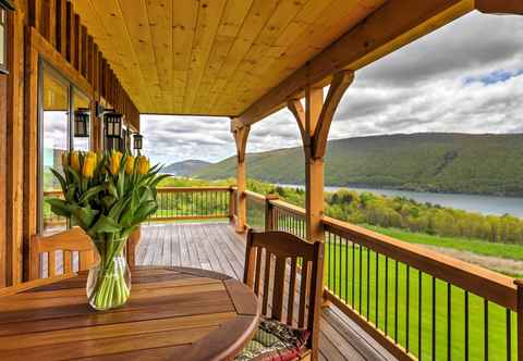 Lainnya Naples Cabin w/ Large Wraparound Deck & Lake Views