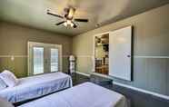 Others 5 Fayetteville Vacation Rental - 2 Mi to Dtwn!