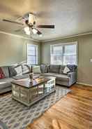 Imej utama Fayetteville Vacation Rental - 2 Mi to Dtwn!