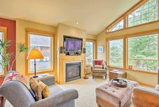 其他 Spacious Family Townhome: Walk to Beach & Downtown