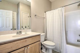 Lain-lain 4 Lewes Condo w/ Pool Access: 3 Mi to the Beach!