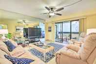 Lain-lain Breezy Siesta Key Condo w/ Bay Views & Pool!